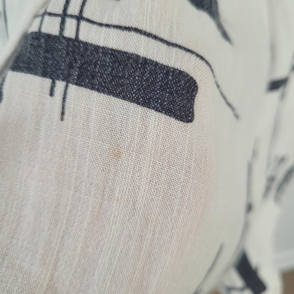 Black and white romper size Medium - Picture 11 of 14